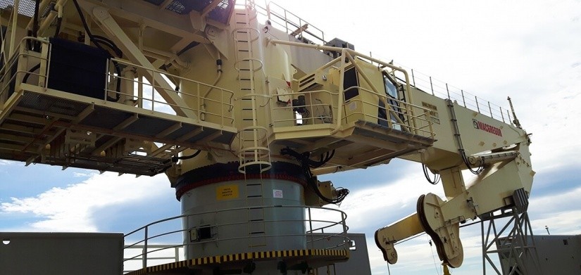 EDT Hercules - AHC Crane